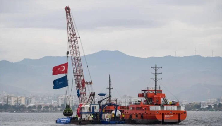 İzmir Körfezi İçin Temizlik Seferberliği Başlatıldı